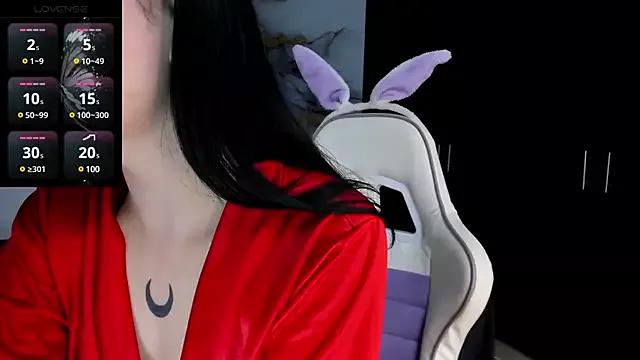 Try our streaming cams variety and talk on a personal level with our adorable girls streamers, showing off their bountiful shapes and dildos.