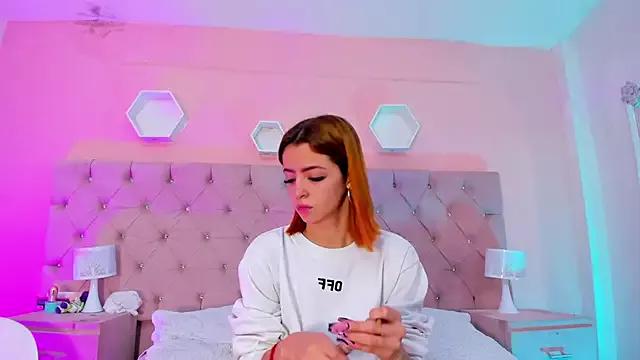 MadisonSky_ from StripChat is Freechat