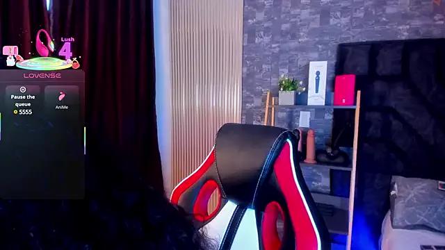 Madisson_Ks from StripChat is Freechat