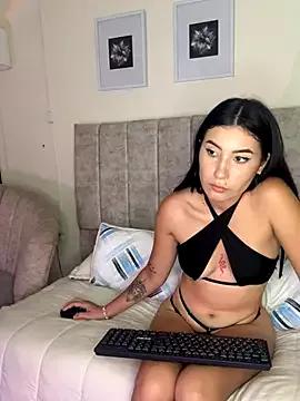 Madissonkay from StripChat is Freechat