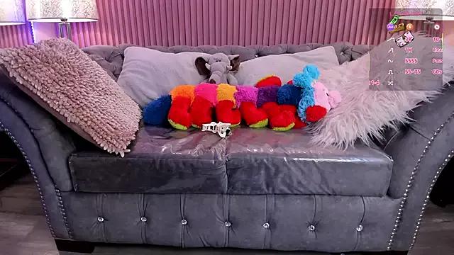 Try our streaming cams variety and talk on a personal level with our adorable girls streamers, showing off their bountiful shapes and dildos.