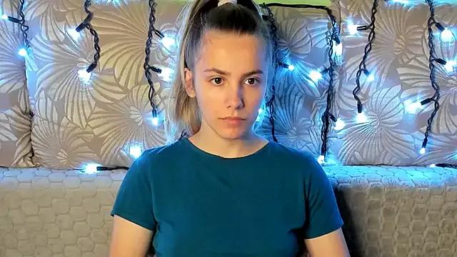 MaggieCake from StripChat