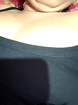 Magic-heart1 from StripChat is Freechat