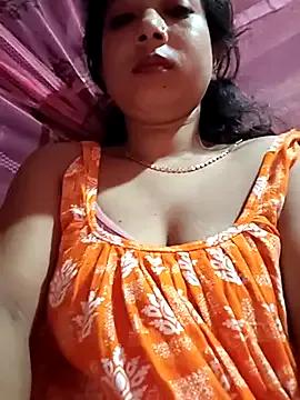 Magic-heart1 from StripChat