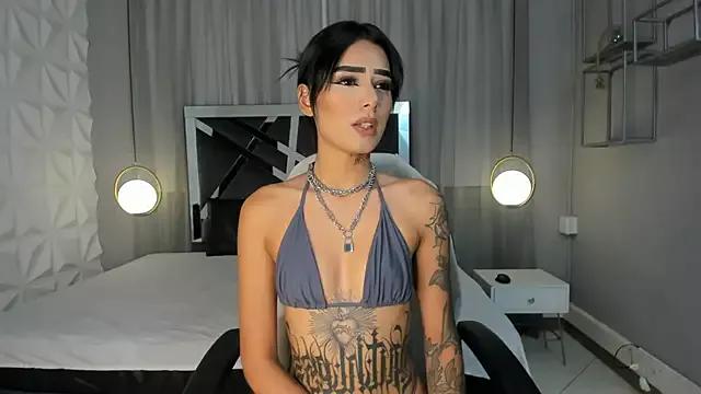 MAGIC_SCARLET from StripChat is Freechat