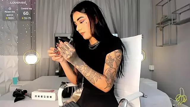 Try our streaming cams variety and talk on a personal level with our adorable girls streamers, showing off their bountiful shapes and dildos.