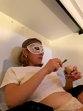 Maia_maia6 from StripChat