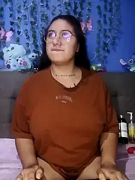 Maillyy_Gabyy from StripChat is Freechat
