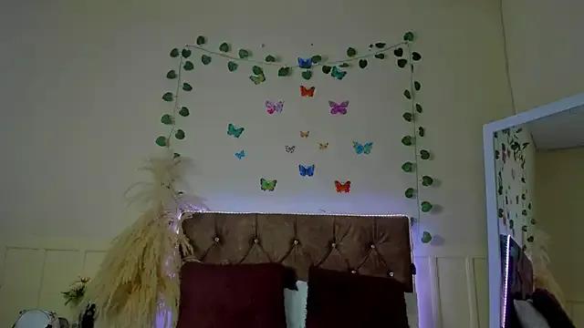 MaitheCarter from StripChat is Freechat