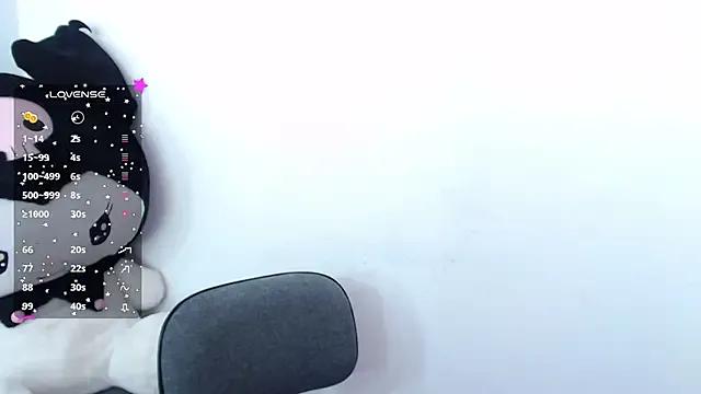 Majabloom_ from StripChat