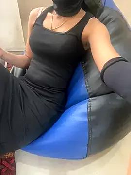 Mallu_rose from StripChat
