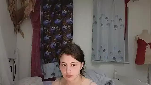 MAMA69LAMA from StripChat