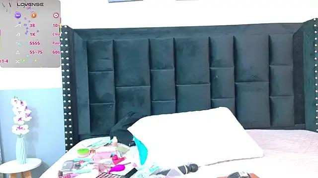 Try our streaming cams variety and talk on a personal level with our adorable girls streamers, showing off their bountiful shapes and dildos.