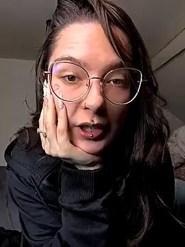mamiedonuts from StripChat