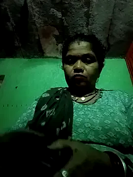 Manavi_x on StripChat 