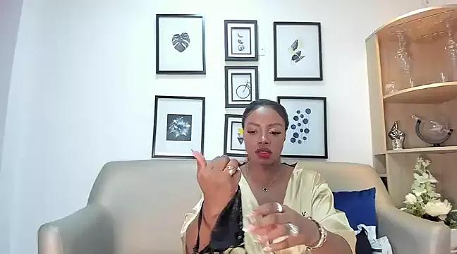 ManuelaGreen from StripChat is Freechat