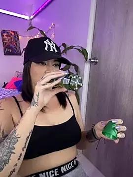 marce_wilson_o-o_ from StripChat is Freechat