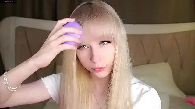 MarciDarugar from StripChat is Freechat