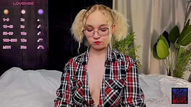 MargertCotton from StripChat is Freechat