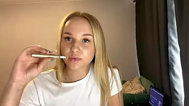 Maria_blade from StripChat is Freechat
