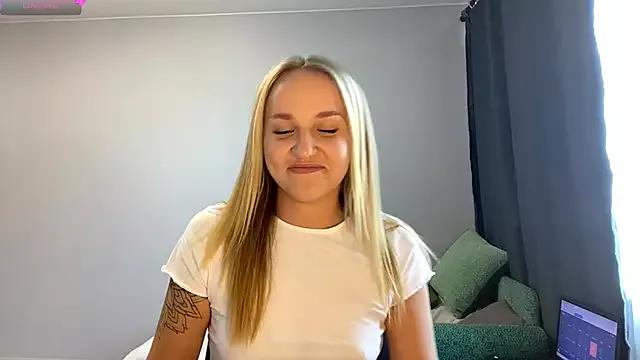 Try our streaming cams variety and talk on a personal level with our adorable girls streamers, showing off their bountiful shapes and dildos.