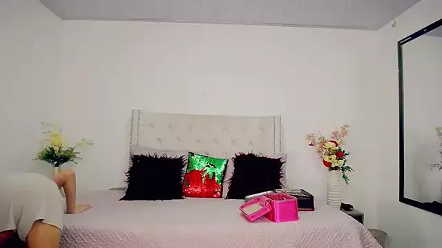 Try our streaming cams variety and talk on a personal level with our adorable girls streamers, showing off their bountiful shapes and dildos.