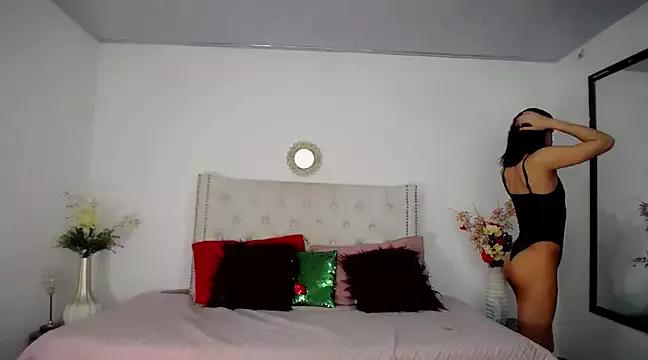 Try our streaming cams variety and talk on a personal level with our adorable girls streamers, showing off their bountiful shapes and dildos.