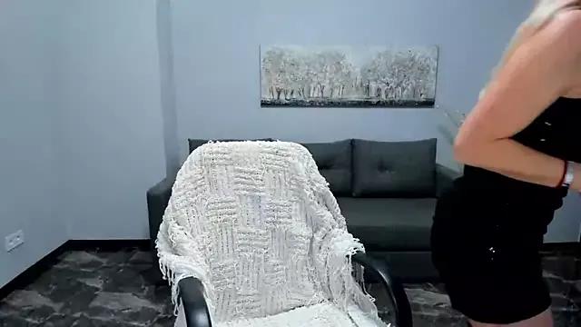 Try our streaming cams variety and talk on a personal level with our adorable girls streamers, showing off their bountiful shapes and dildos.