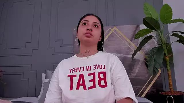 Mariaa_Lopez from StripChat is Freechat