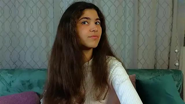 mariabenten from StripChat is Freechat