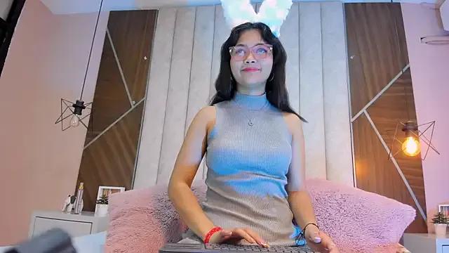 Mariana-Torres from StripChat is Freechat