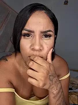 MarianaaSantos from StripChat is Freechat