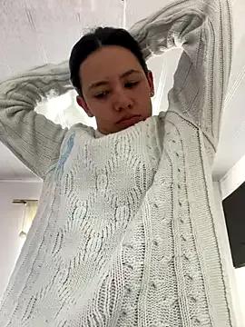 Marianahb-e from StripChat is Freechat