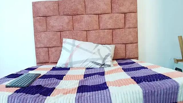 Mariangel_Dirty from StripChat is Freechat