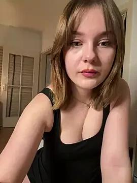 MaribelRiver from StripChat is Freechat