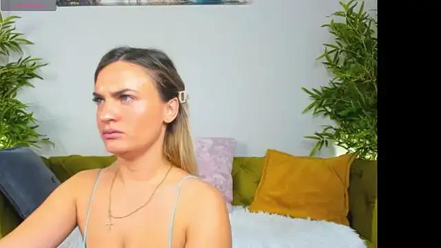 Marie_Ellie from StripChat is Freechat