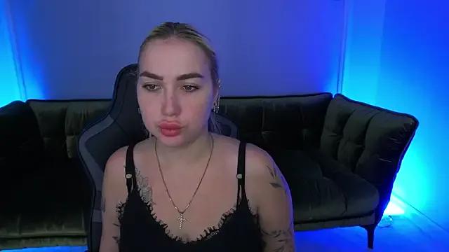 Try our streaming cams variety and talk on a personal level with our adorable girls streamers, showing off their bountiful shapes and dildos.