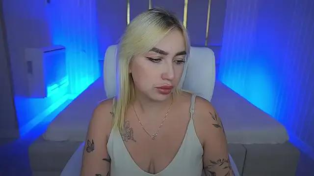 Try our streaming cams variety and talk on a personal level with our adorable girls streamers, showing off their bountiful shapes and dildos.