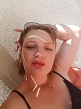 marilynecoquine from StripChat is Freechat