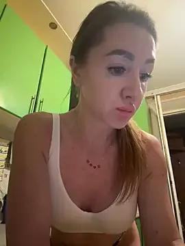 MarinaDiva11_74 from StripChat is Freechat