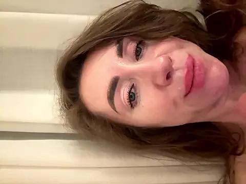 MarinaDiva11_74 from StripChat is Freechat