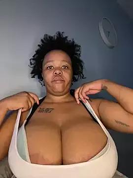 Marinda_Swangs from StripChat is Freechat