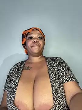 Marinda_Swangs from StripChat is Freechat