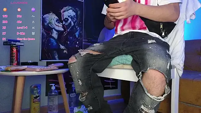 MarioK1 from StripChat is Freechat