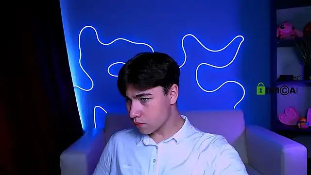 mark_lorens from StripChat is Freechat