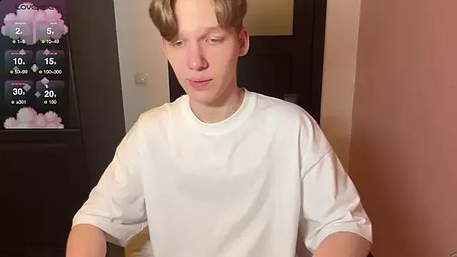 Mark_Yang from StripChat is Freechat