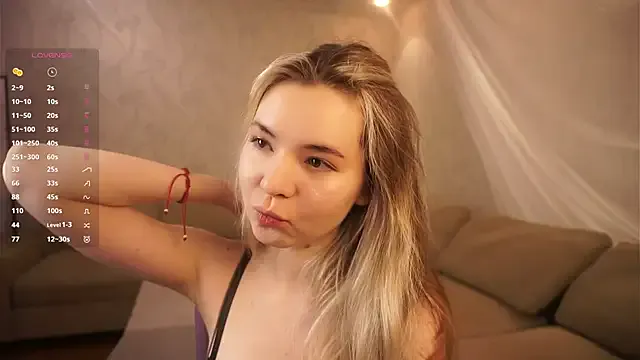 MarlinVarian from StripChat is Freechat