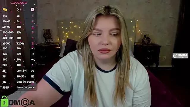 Try our streaming cams variety and talk on a personal level with our adorable girls streamers, showing off their bountiful shapes and dildos.