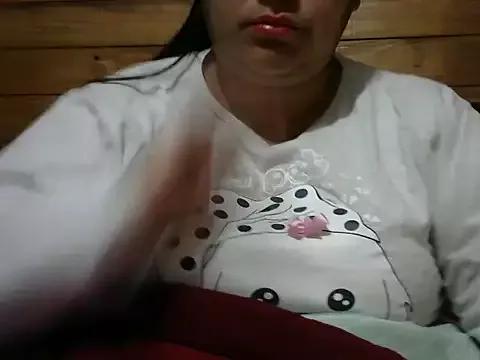 MARRENTINHA34 from StripChat