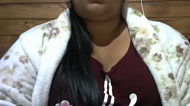 MARRENTINHA34 from StripChat is Freechat